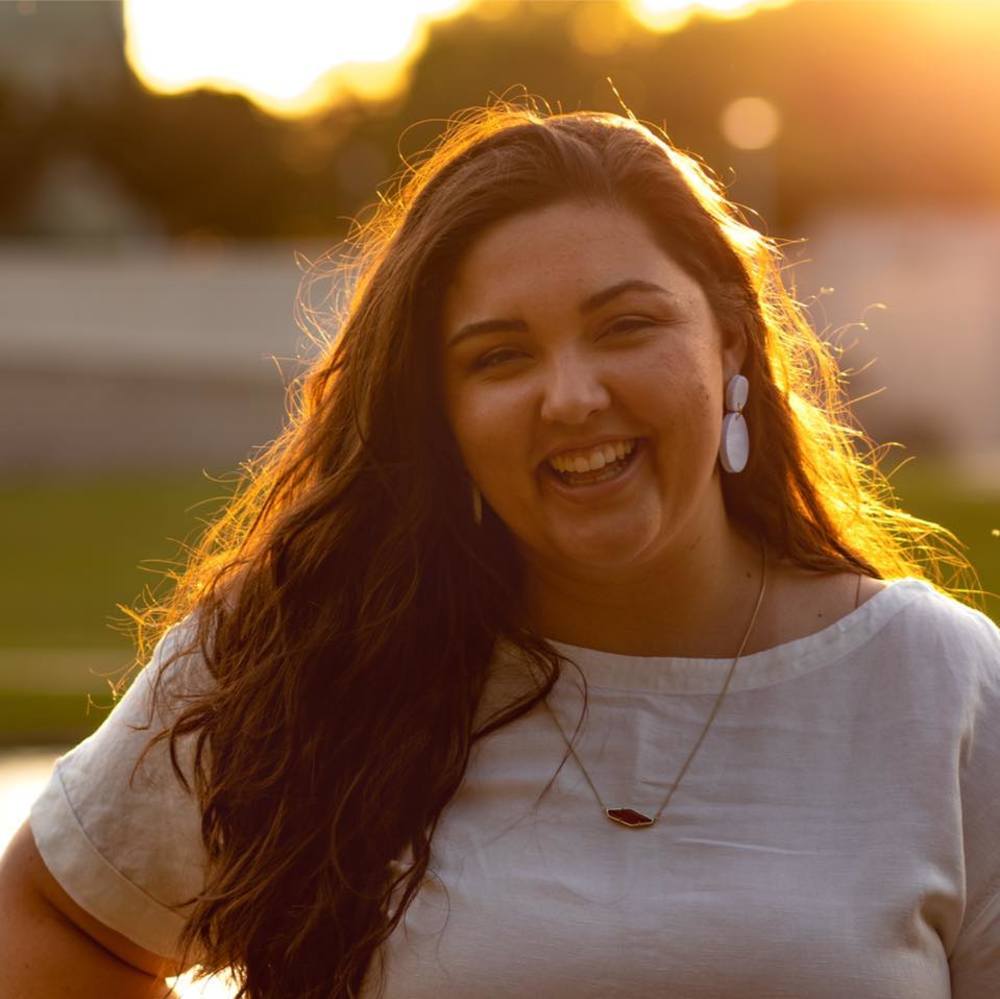 Meet your Posher, Elizabeth